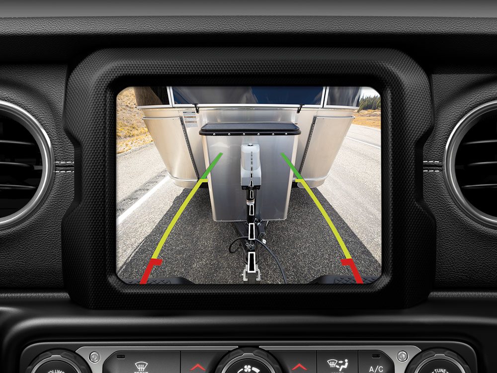 Jeep® Gladiator Towing and Storage Utilities